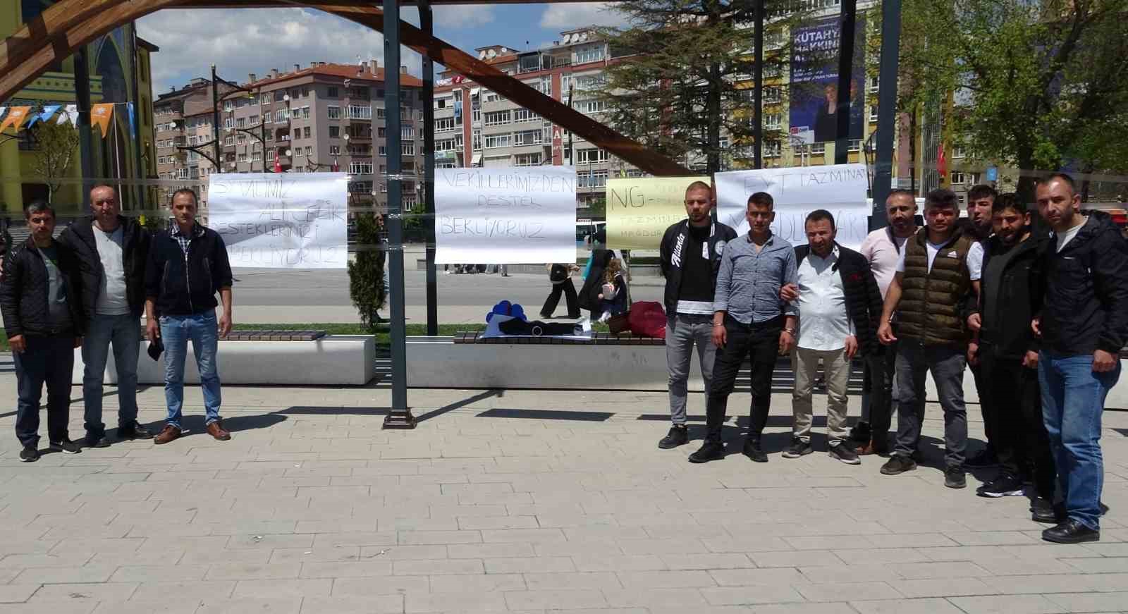 KÜTAHYA'DA EYT'DEN EMEKLİ OLAN BİR GRUP NG SERAMİK VE KÜTAHYA