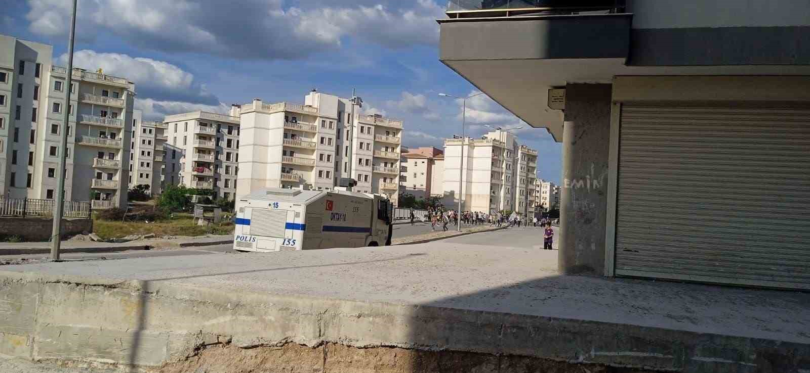 MARDİN’İN NUSAYBİN İLÇESİNDE YEŞİL SOL PARTİSİ(YSP) TARAFINDAN YAPILAN MİTİNGİN BİTİMİYLE