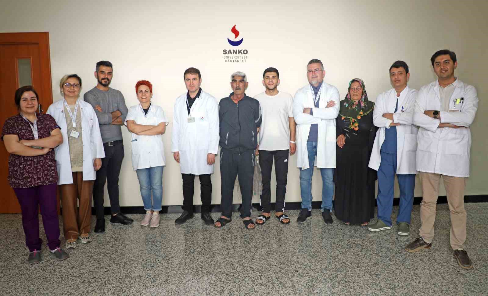 UZUN YILLARDIR KARACİĞER HASTASI OLAN SEKİZ ÇOCUK BABASI FUAT TORAMAN