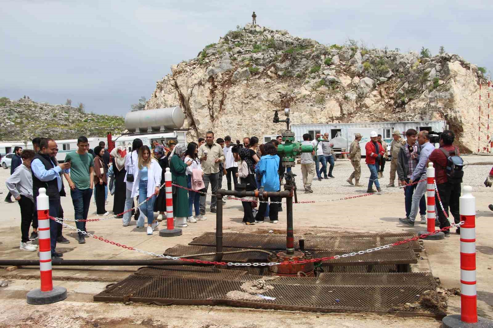 ŞIRNAK’IN GABAR DAĞINDA GÜNLÜK 100 BİN VARİL REZERVE SAHİP VE