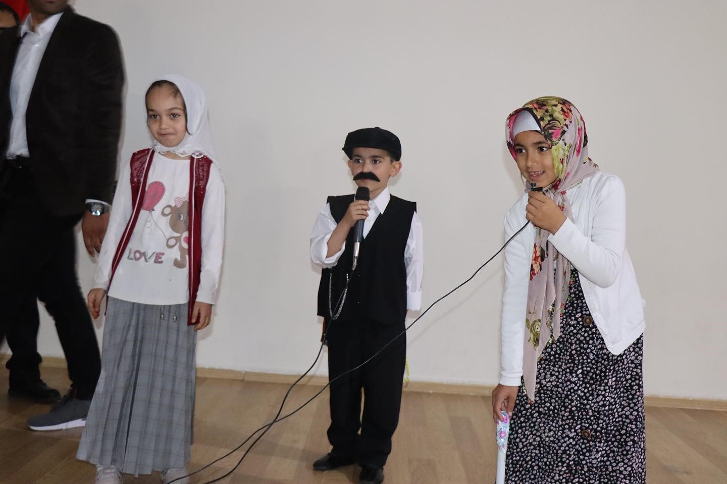 ERZİNCAN’IN ÇAYIRLI İLÇESİNDE 29 EKİM İLKOKULU TARAFINDAN "OKUMA BAYRAMI" ETKİNLİĞİ