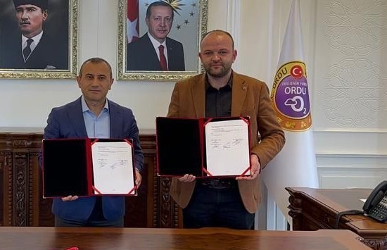 ORDU VALİSİ TUNCAY SONEL (SOLDA), İŞ İNSANI İSMAİL DÜNDAR