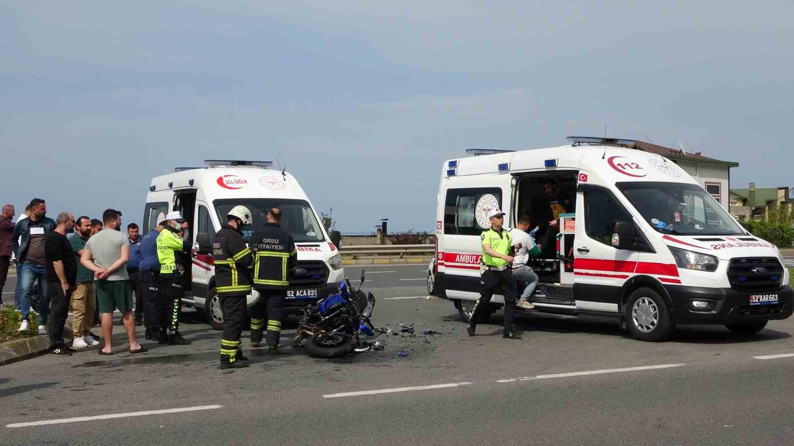 ORDU’DA OTOMOBİL İLE MOTOSİKLETİN ÇARPIŞMASI SONUCU MEYDANA GELEN TRAFİK KAZASINDA