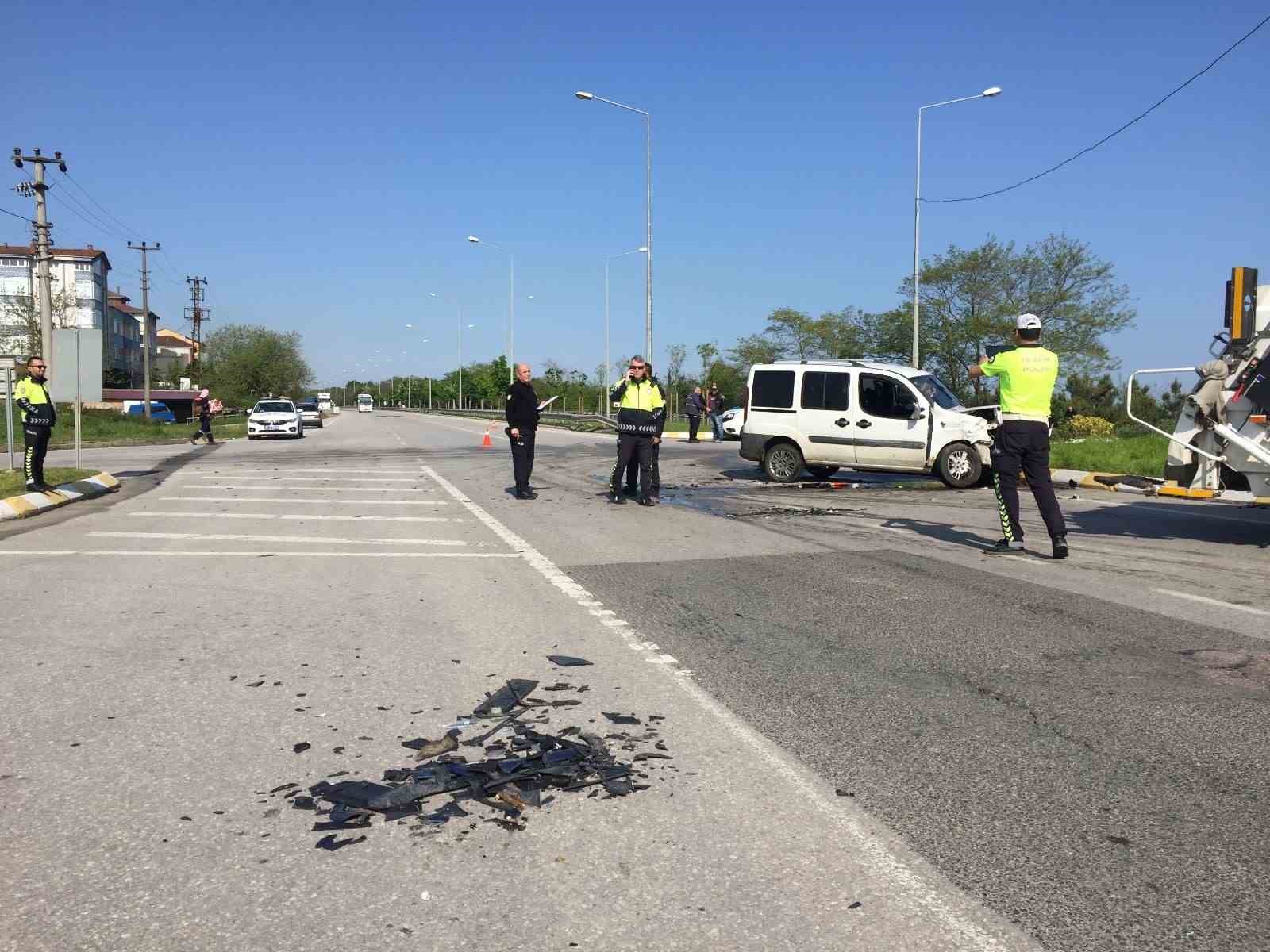ORDU’NUN ÜNYE İLÇESİNDE MEYDANA GELEN TRAFİK KAZASINDA 2 KİŞİ YARALANDI.