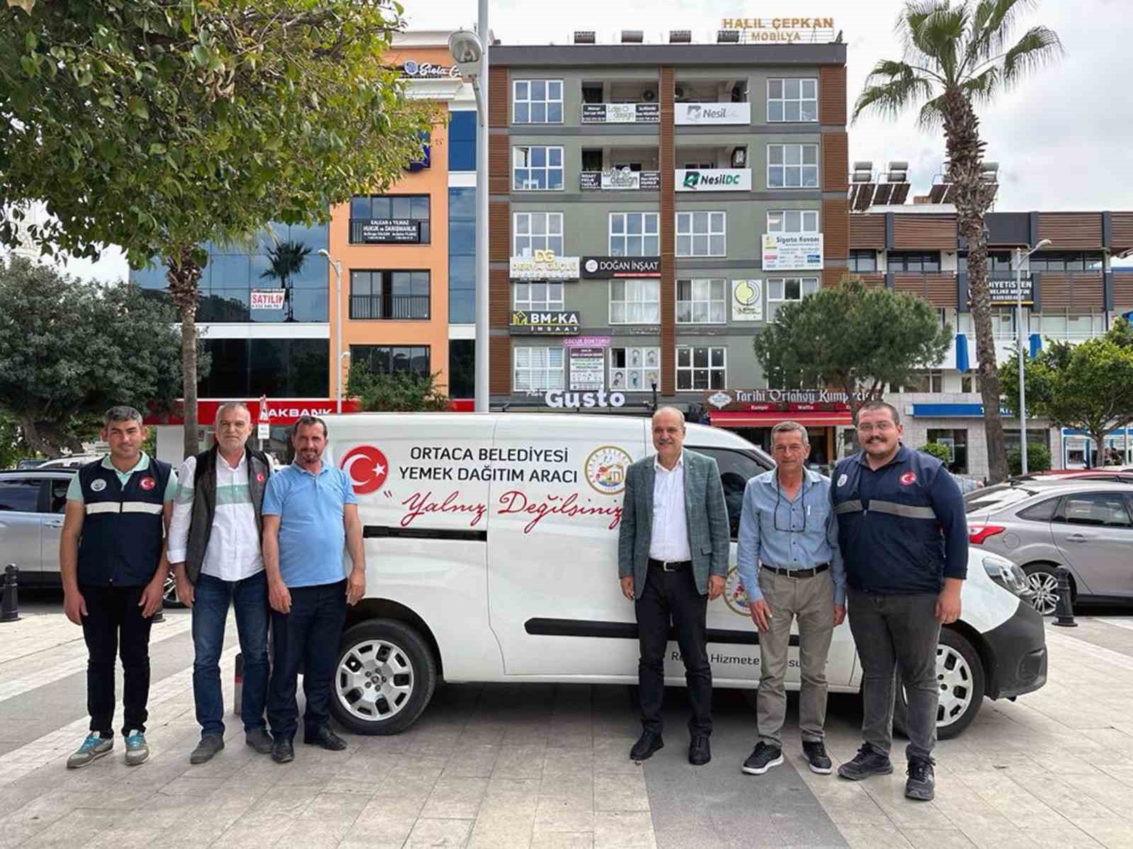 ORTACA İLÇESİNDE KAYMAKAMLIK VE BELEDİYE İŞBİRLİĞİNDE YAŞLI VE ENGELLİ VATANDAŞLAR