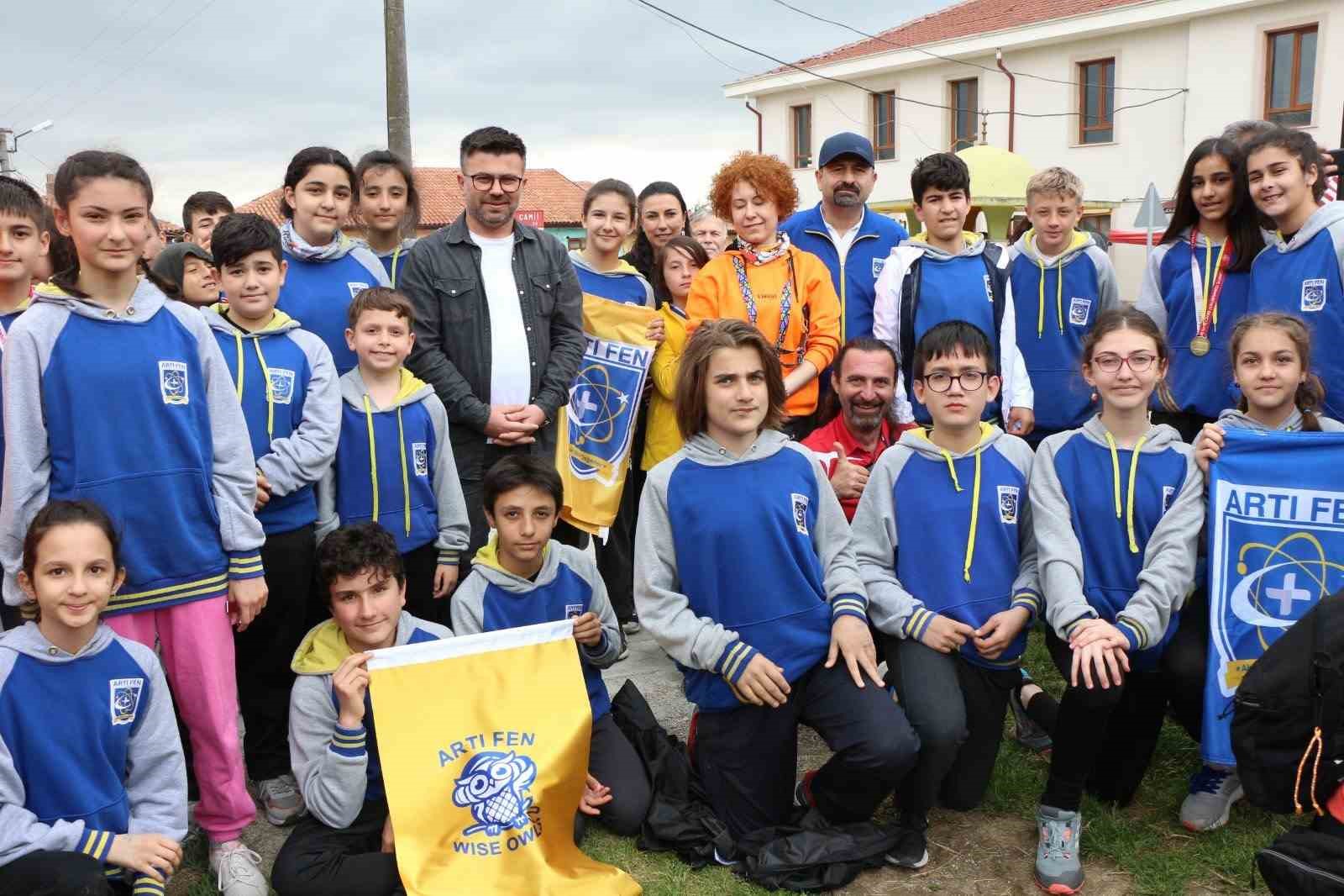 DÜZCE 500 SPORCUNUN KATILDIĞI OKUL SPORLARI ORYANTİRİNG GURUP MÜSABAKALARINA EV