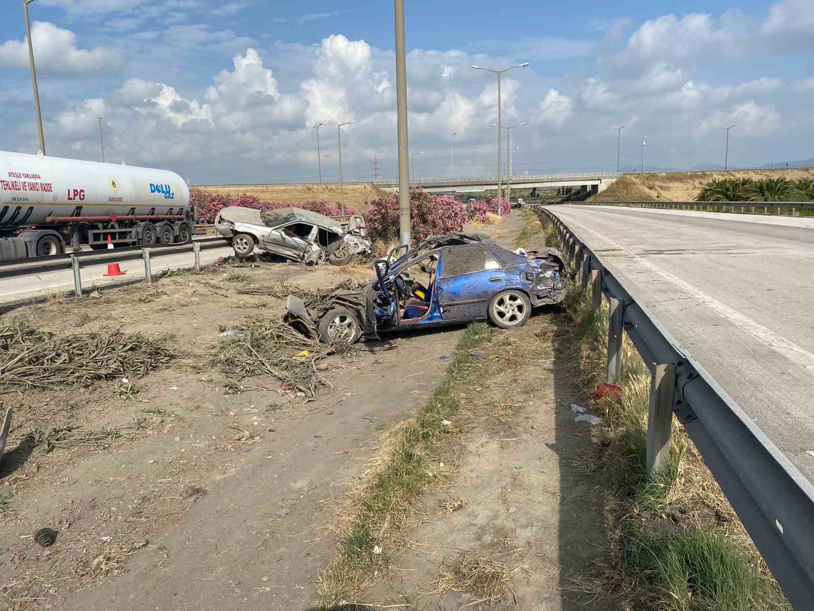 GAZİANTEP – ADANA OTOYOLU ERZİN ÇIKIŞINDA İKİ ARACIN KARIŞTIĞI TRAFİK