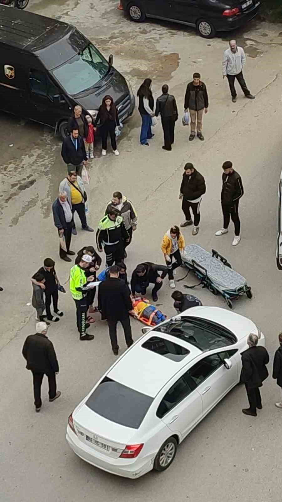 SİNOP’TA SEYİR HALİNDE OLAN ARAÇ SÜRÜCÜSÜ ÖNÜNE ANİDEN ÇIKAN BİSİKLETLİ