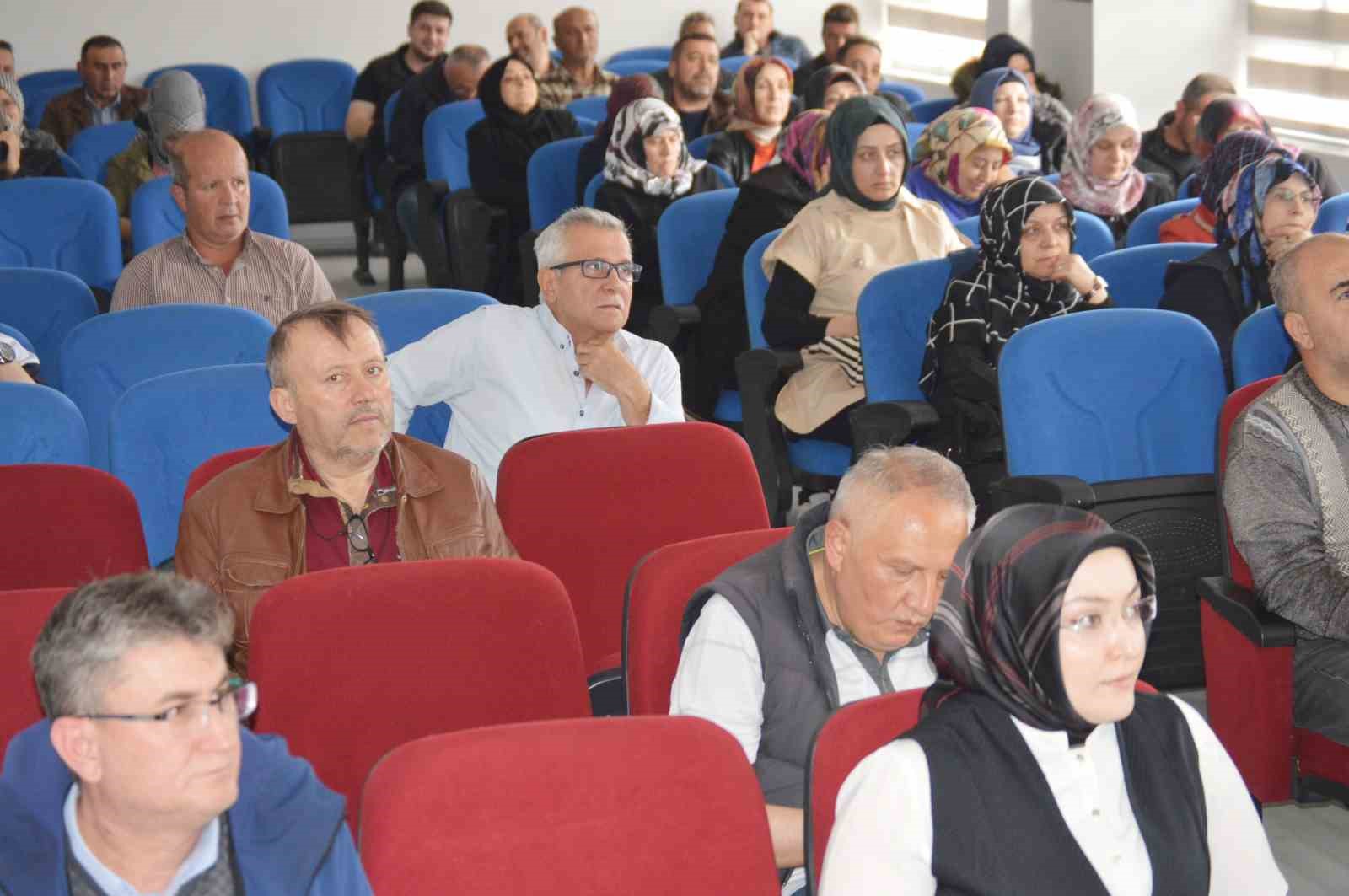 KÜTAHYA'NIN TAVŞANLI İLÇESİNDE ÖZEL HİJYEN EĞİTİMİ VERİLDİ.