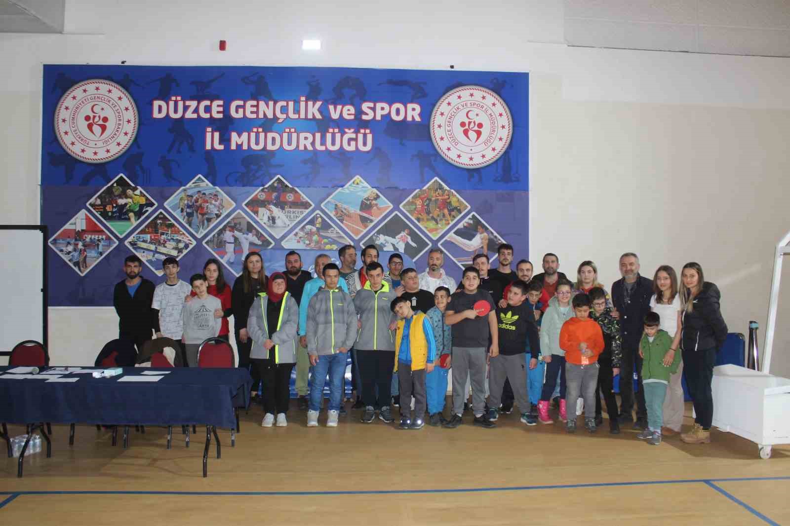 ÖZEL SPORCULAR TÜRKİYE ŞAMPİYONASI'NDA DÜZCE'Yİ TEMSİL EDECEK MASA TENİSÇİLERİNİN BELİRLENDİĞİ