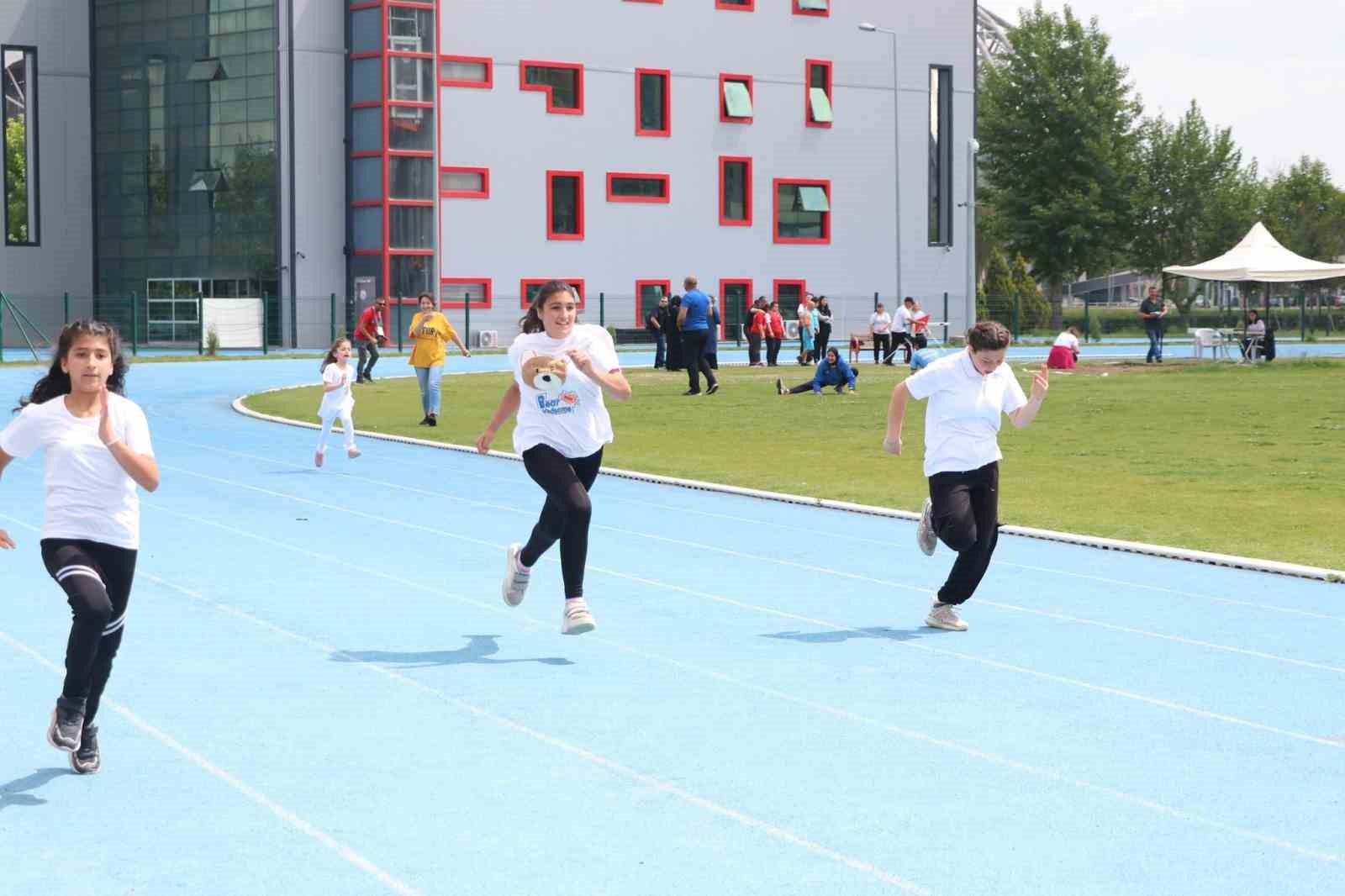 KAYSERİ GENÇLİK VE SPOR İL MÜDÜRLÜĞÜ TARAFINDAN DÜZENLENEN ÖZEL SPORCULAR