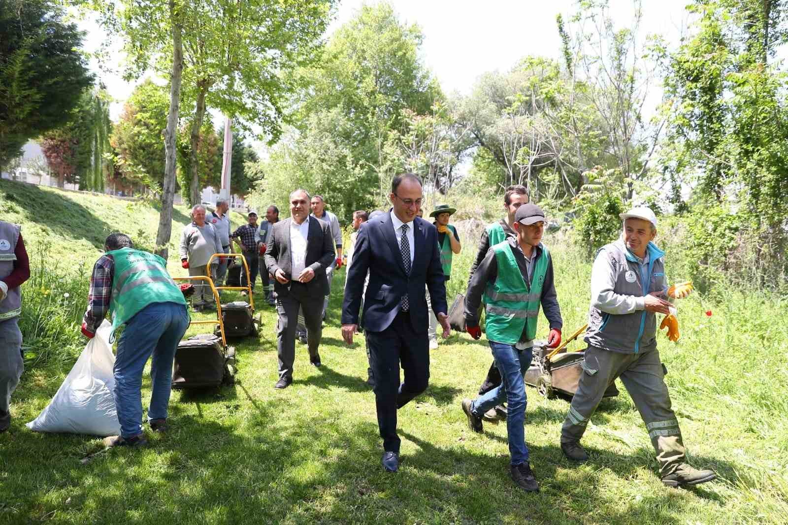 PAMUKKALE BELEDİYESİ BİR TARAFTAN ÖNEMLİ PROJELERE İMZA ATARKEN, BİR TARAFTAN