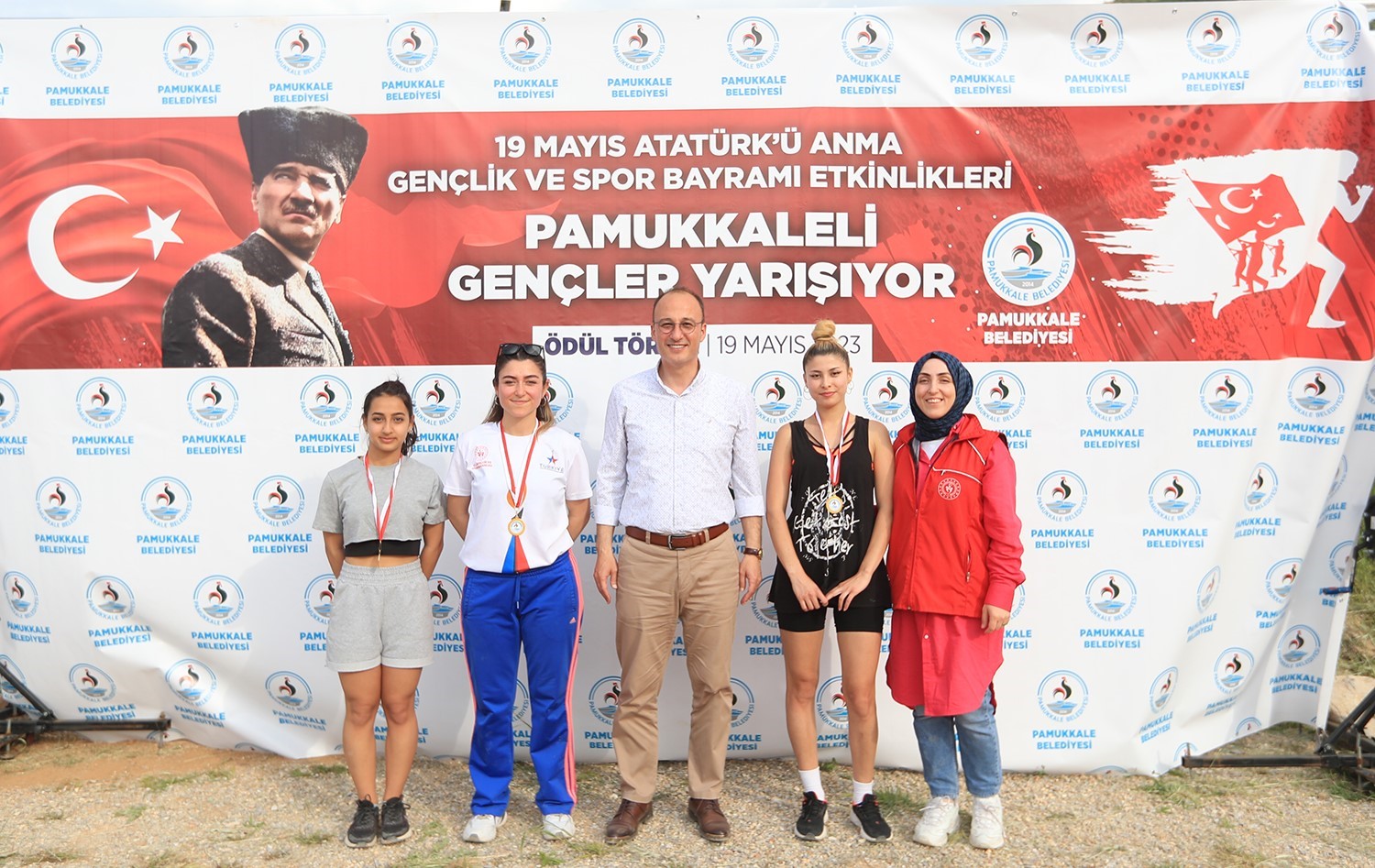 PAMUKKALE BELEDİYESİ DÜZENLEDİĞİ ETKİNLİKLERLE İLÇEDEKİ 19 MAYIS ATATÜRK’Ü ANMA GENÇLİK