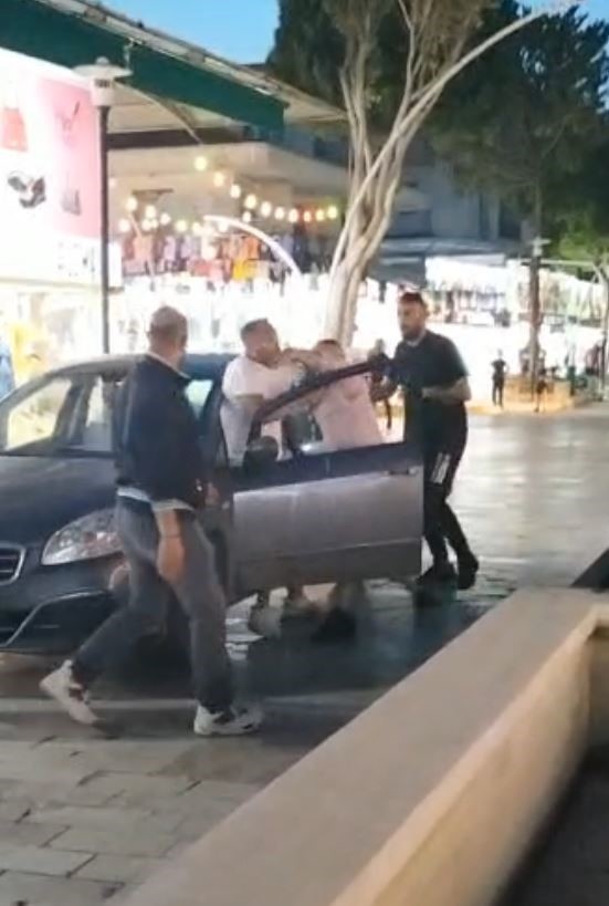 ANTALYA’NIN SERİK İLÇESİ TURİZM MERKEZİ ÇARŞI MERKEZİNDE HIZ YAPTIKTAN SONRA