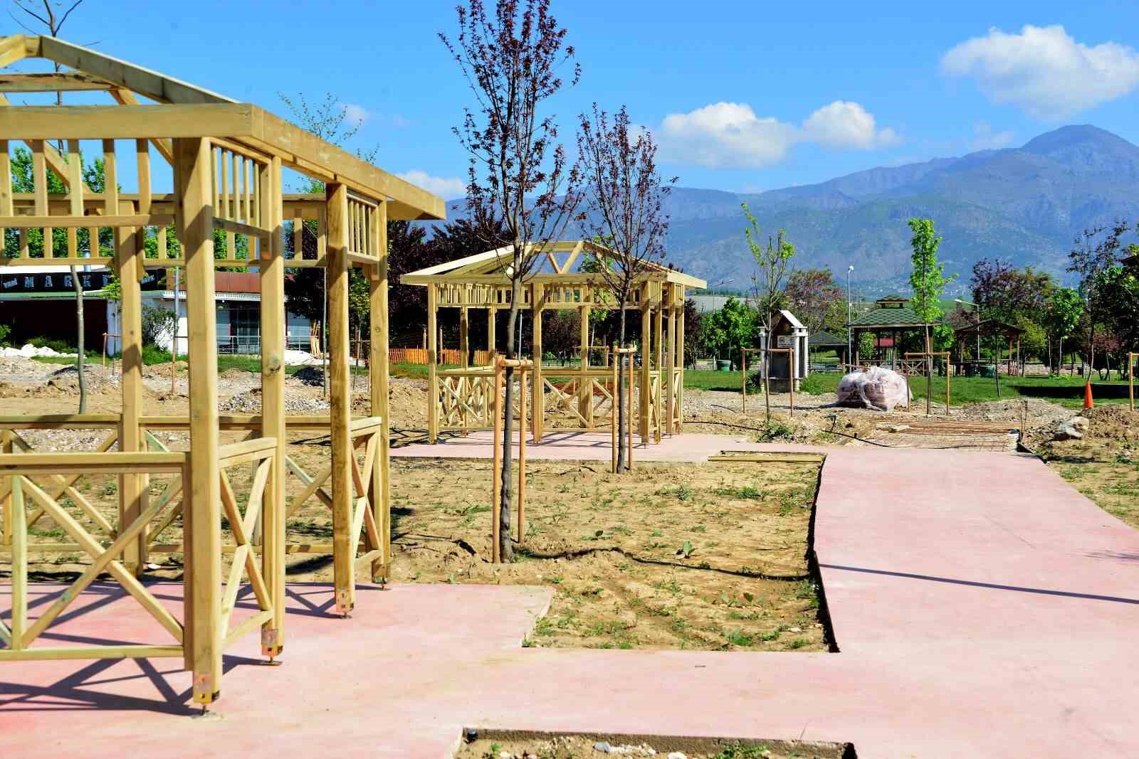 ERBAA BELEDİYE BAŞKANI ERTUĞRUL KARAGÖL PARK VADİ 2’NCİ ETABIN YAZA