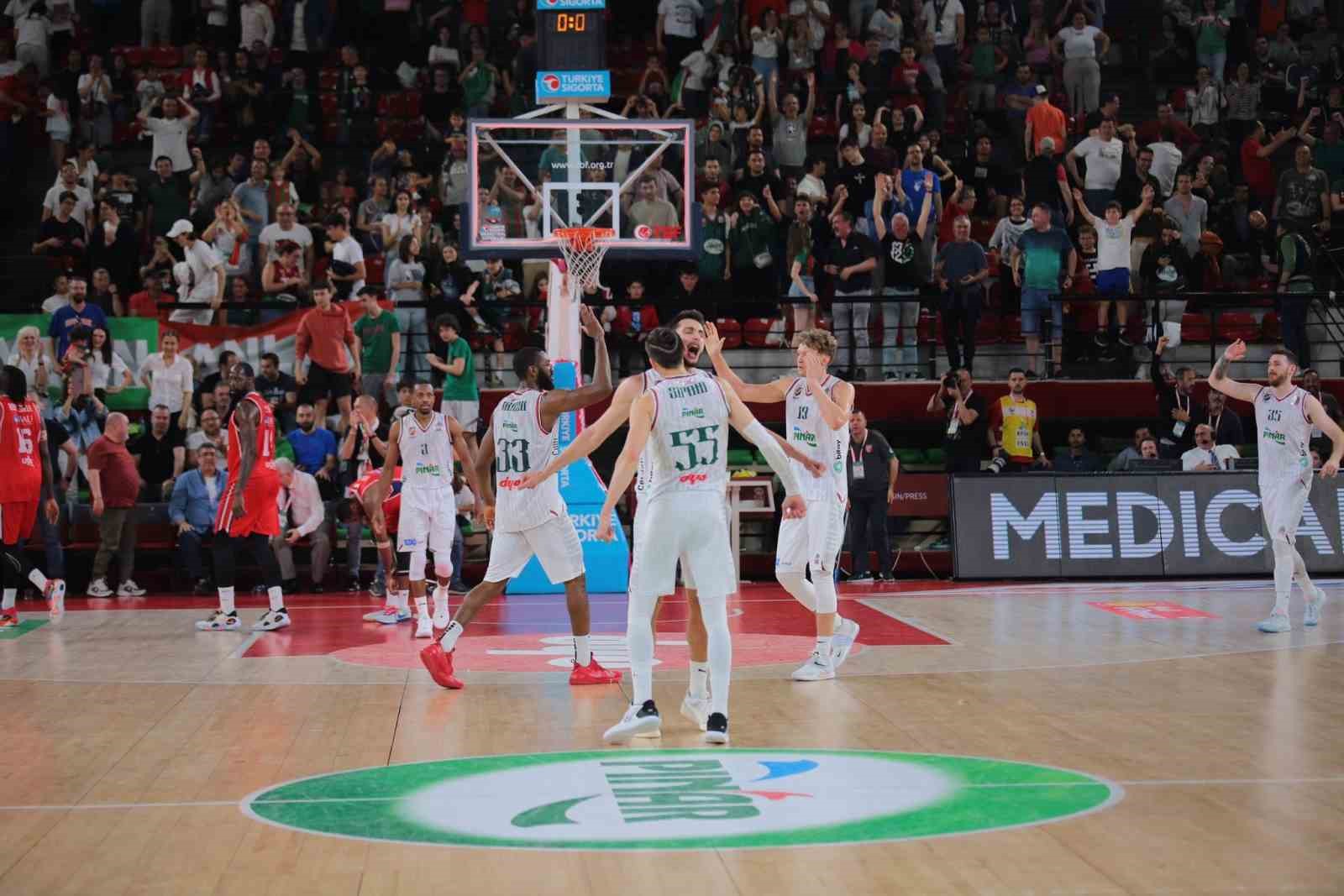 PINAR KARŞIYAKA, TÜRKİYE SİGORTA BASKETBOL SÜPER LİGİ'NİN 29. HAFTASINDA YARIN