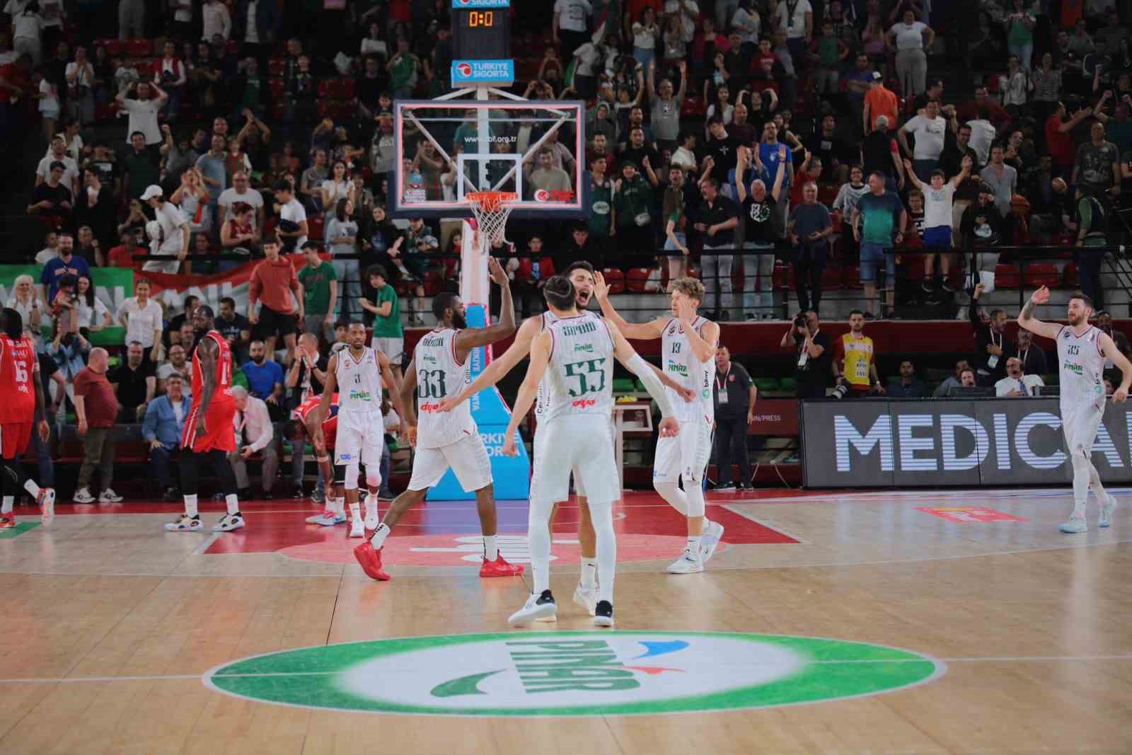 PINAR KARŞIYAKA, TÜRKİYE SİGORTA BASKETBOL SÜPER LİGİ'NDE BU SEZON İÇ