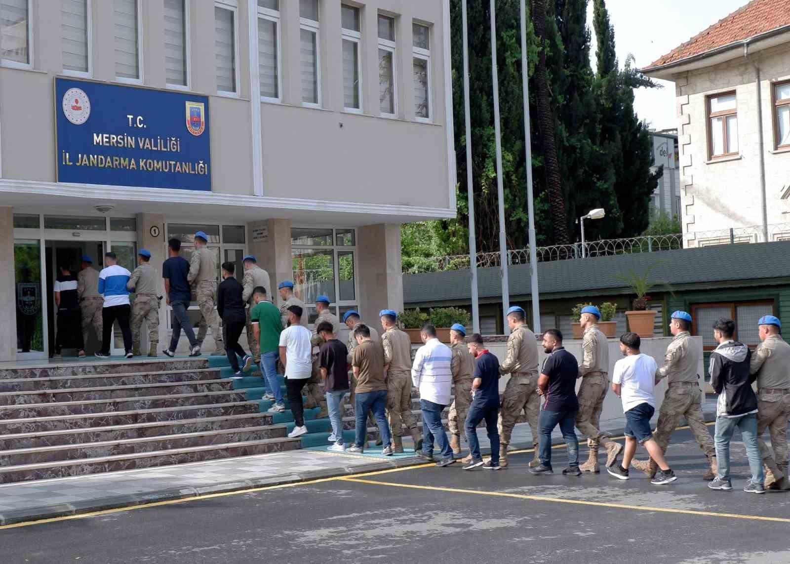 MERSİN MERKEZLİ 2 İLDE DÜZENLENEN OPERASYONDA, BÖLÜCÜ TERÖR ÖRGÜTÜ ADINA