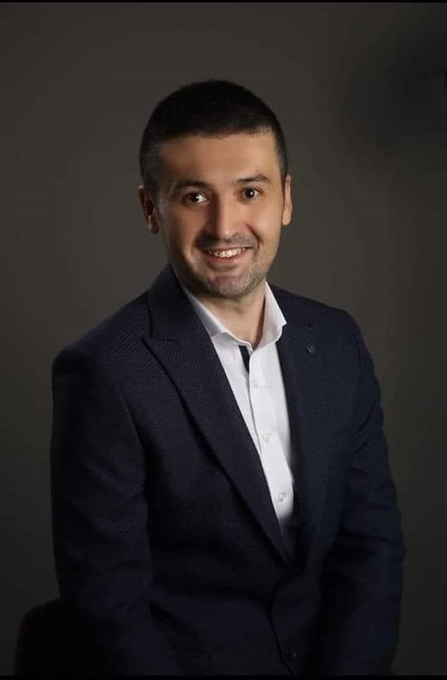 AKDENİZ ÜNİVERSİTESİ FEN FAKÜLTESİ MATEMATİK BÖLÜMÜ ÖĞRETİM ÜYESİ OLAN KARABÜKLÜ