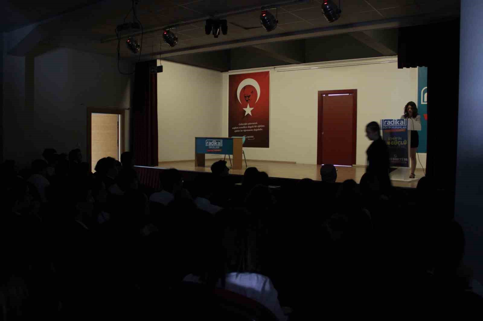 İZMİR’DE RADİKAL OKULLARI TARAFINDAN DÜZENLENEN GENÇLİK ÇALIŞTAYI, YAKLAŞIK 40 LİSEDEN