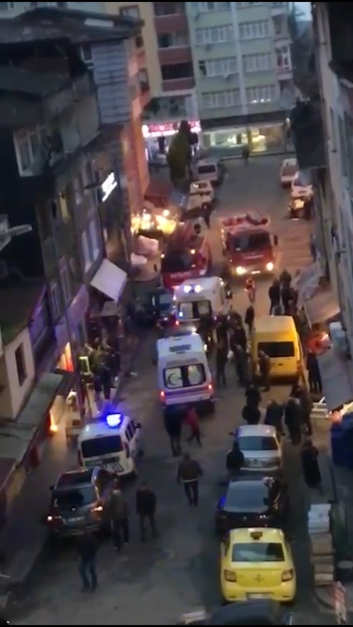 RİZE’NİN ÇAYELİ İLÇESİNDE BİR BİNANIN İKİNCİ KATINDA TÜP PATLAMASI SONUCU