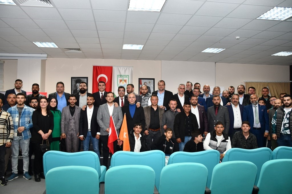 14 MAYIS SEÇİMLERİNE KISA BİR SÜRE KALA BURSA’DA Kİ ROMAN
