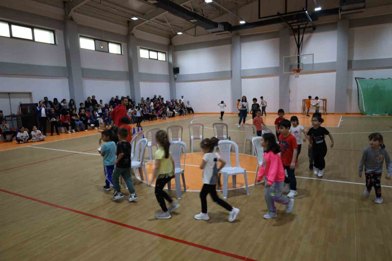 SAFRANBOLU BELEDİYESİ TARAFINDAN ERDOĞAN CAYMAZ YENİ NESİL SPOR SALONU'NDA UNUTULMAYA