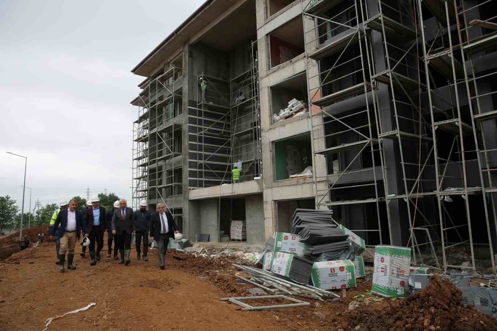 KOCAELİ BÜYÜKŞEHİR BELEDİYESİ TARAFINDAN PROJELENDİRİLEN SAĞLIK KENT KONUTLARI’NDA İLERLEME YÜZDE