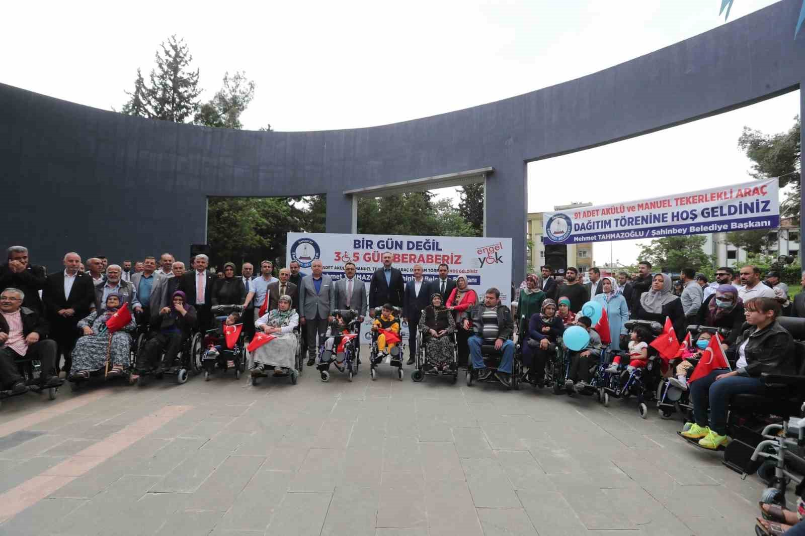 ŞAHİNBEY BELEDİYESİ YILIN 365 GÜNÜ ENGELLİLERİN YANINDA OLDUĞUNU GÖSTEREREK, ENGELLİ