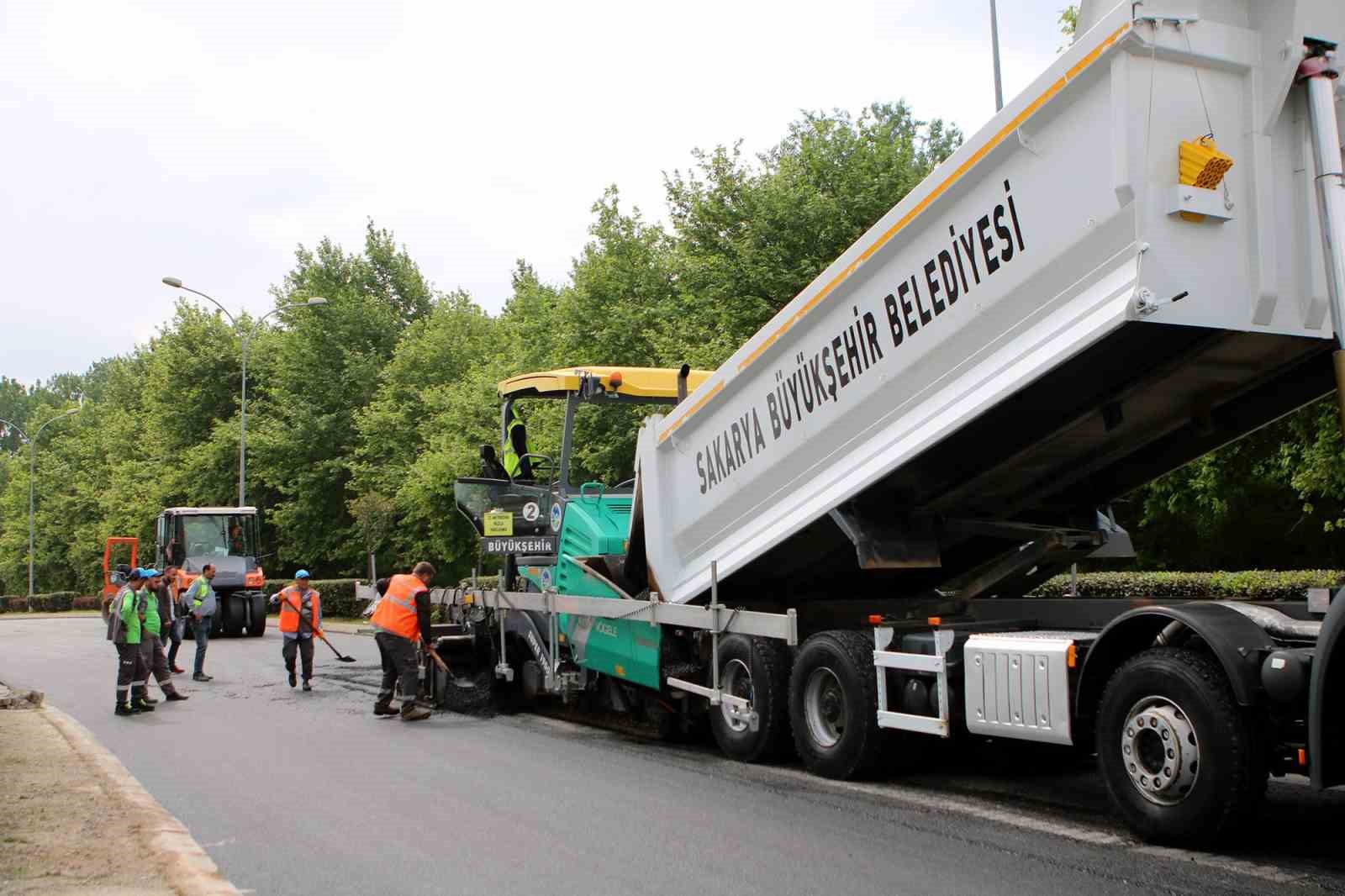 SAKARYA BÜYÜKŞEHİR BELEDİYESİ, ŞEHİR MERKEZİNİN ÖNEMLİ GİRİŞ ÇIKIŞLARINDAN BİRİ OLAN