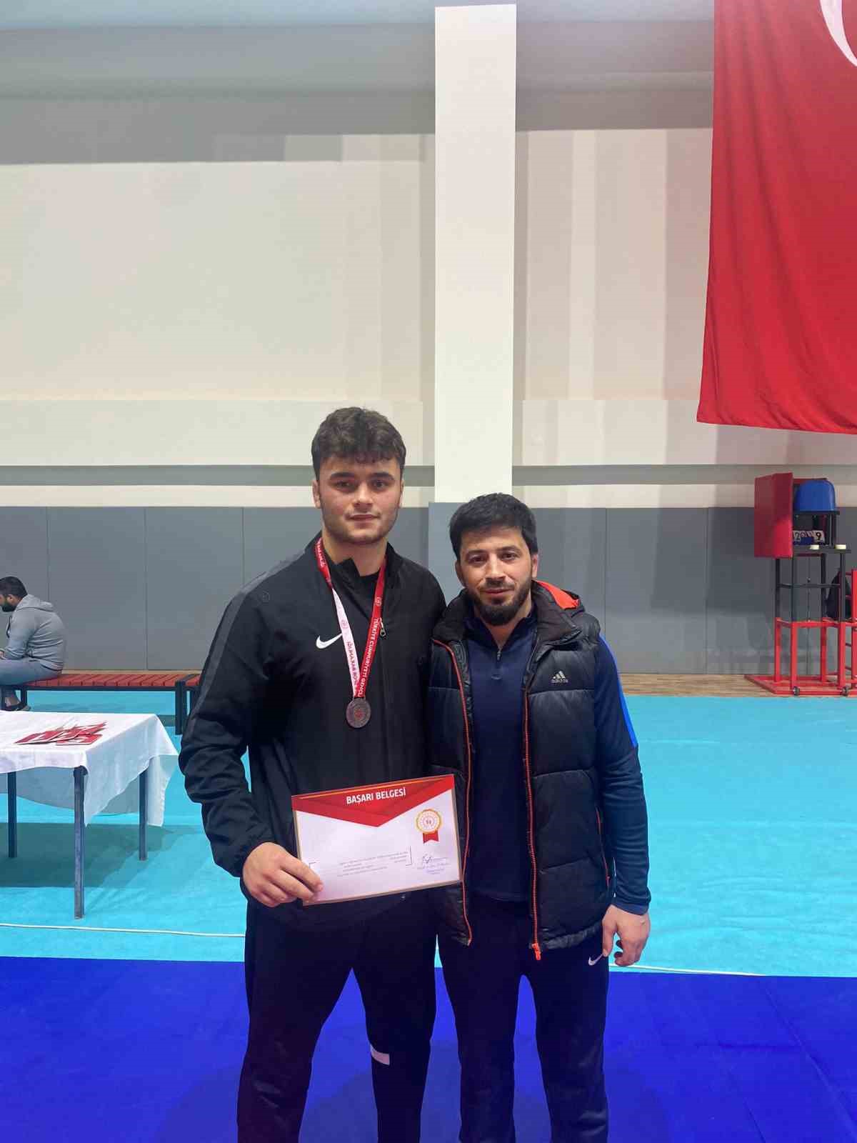 ZONGULDAK - AKYAZI RECEP TAYYİP ERDOĞAN SPOR KOMPLEKSİ'NDEKİ GERÇEKLEŞTİRİLEN OKUL