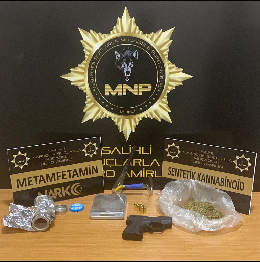 MANİSA’NIN SALİHLİ İLÇESİNDE POLİS EKİPLERİ TARAFINDAN TORBACI DİYE TABİR EDİLEN