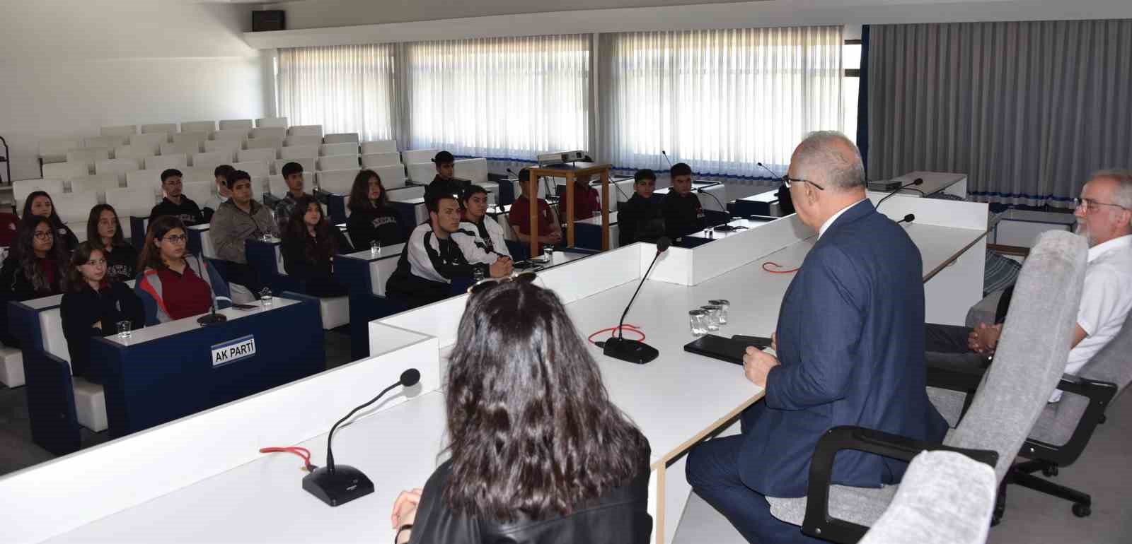 MANİSA’NIN SALİHLİ İLÇESİNDE AHMET YESEVİ MESLEKİ VE TEKNİK ANADOLU LİSESİ