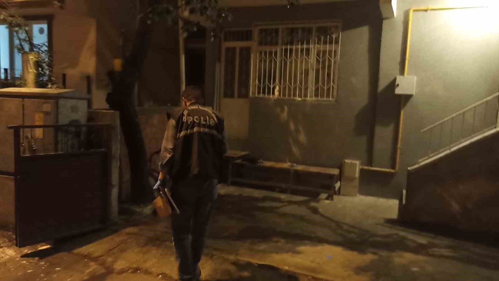 SAMSUN'UN BAFRA İLÇESİNDE 2. KATTAN DÜŞEN GENÇ,  AĞIR YARALANDI.