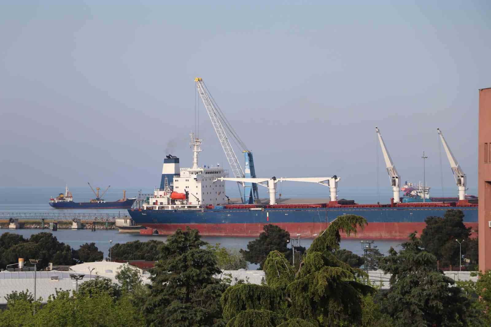 SAMSUN'DA 2023 NİSAN AYINDA 95,1 MİLYON DOLAR İHRACAT, 137,5 MİLYON