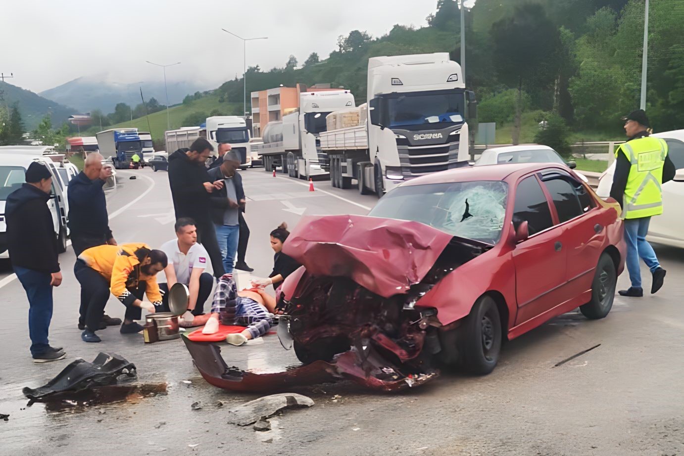 SAMSUN'DA OTOMOBİL İLE TIRIN ÇARPIŞTIĞI TRAFİK KAZASINDA 1 KİŞİ AĞIR