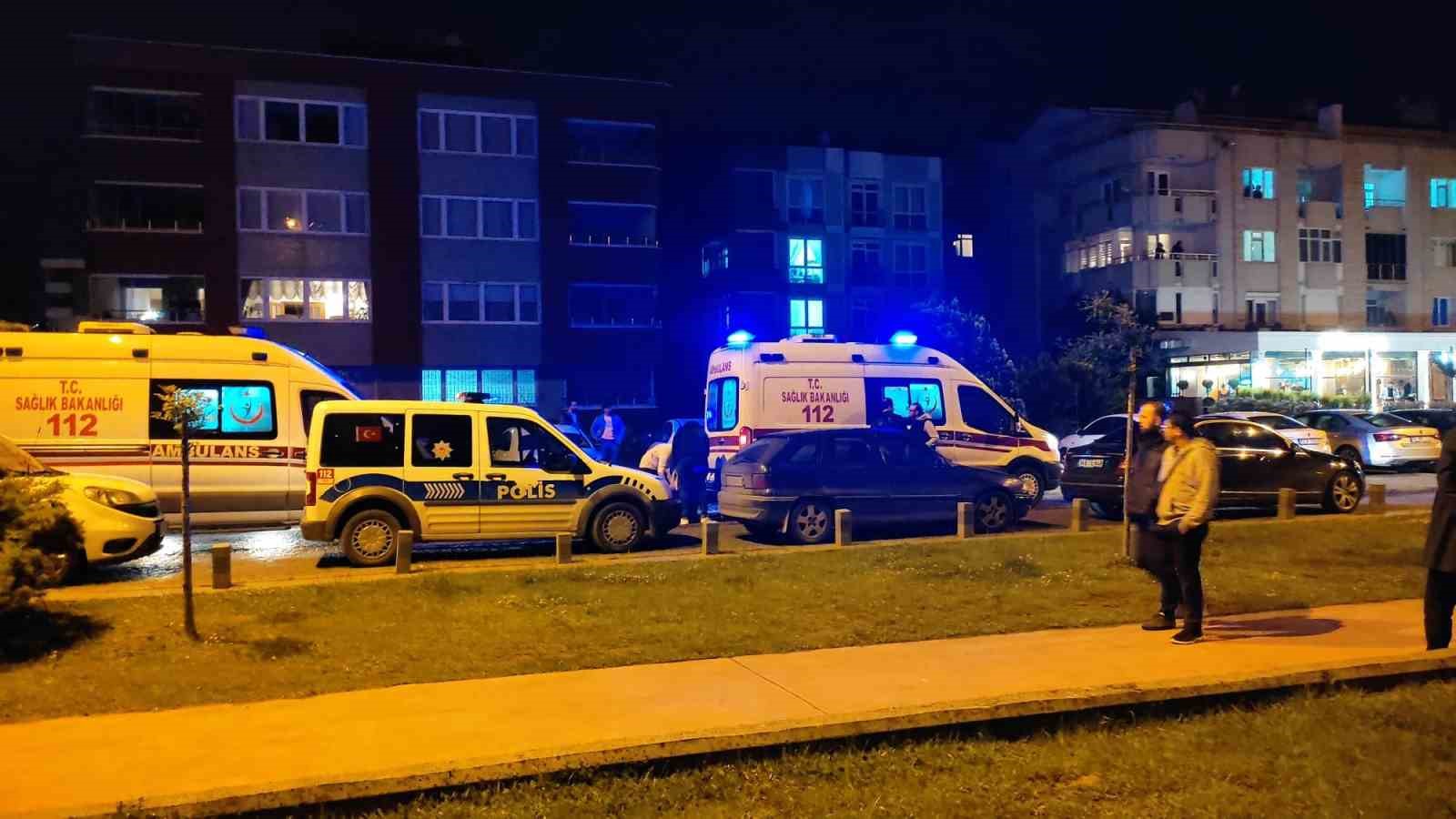 SAMSUN'DA  EĞLENCE YERİNE  DIŞARIDAN DÜZENLENEN SİLAHLI SALDIRIDA 3