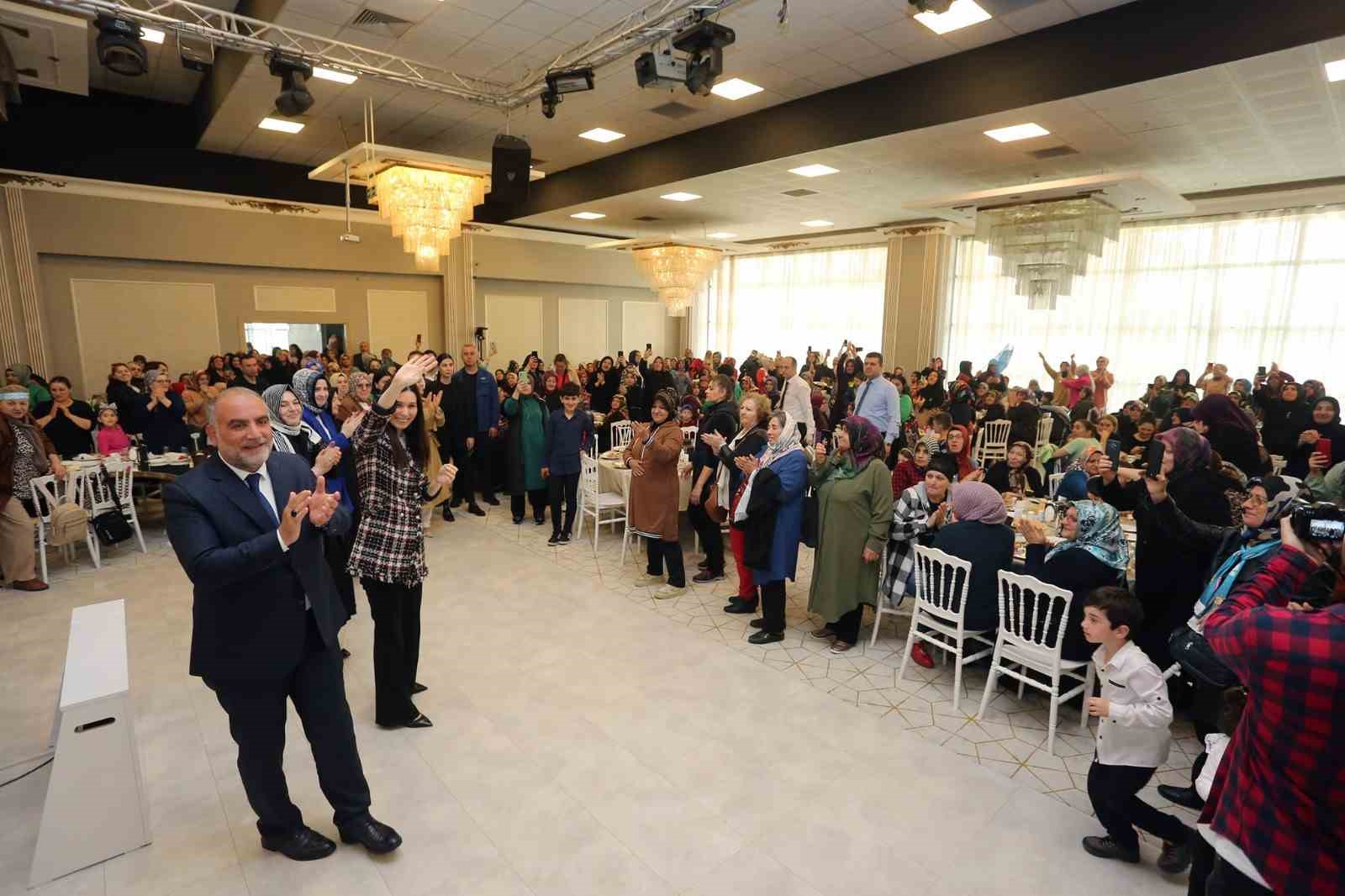 AK PARTİ GENEL BAŞKAN YARDIMCISI VE SAMSUN MİLLETVEKİLİ ÇİĞDEM KARAASLAN