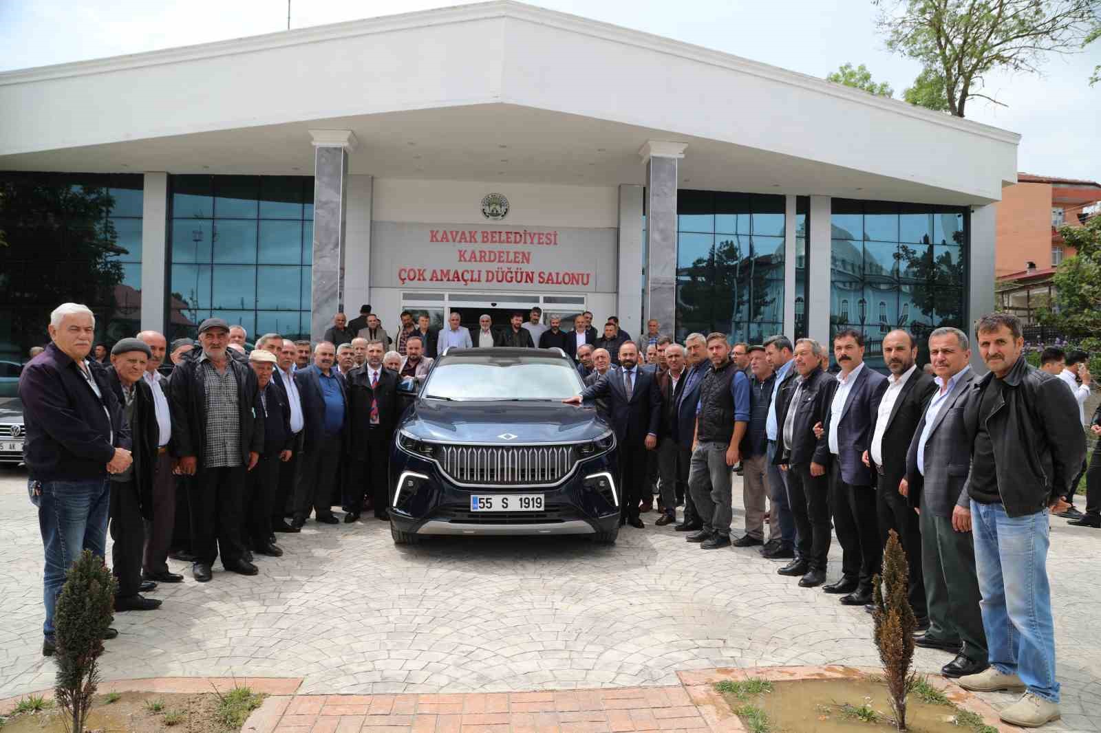 SARICAOĞLU, BİZ MUHTARLARIMIZLA BİR BÜTÜNÜZ