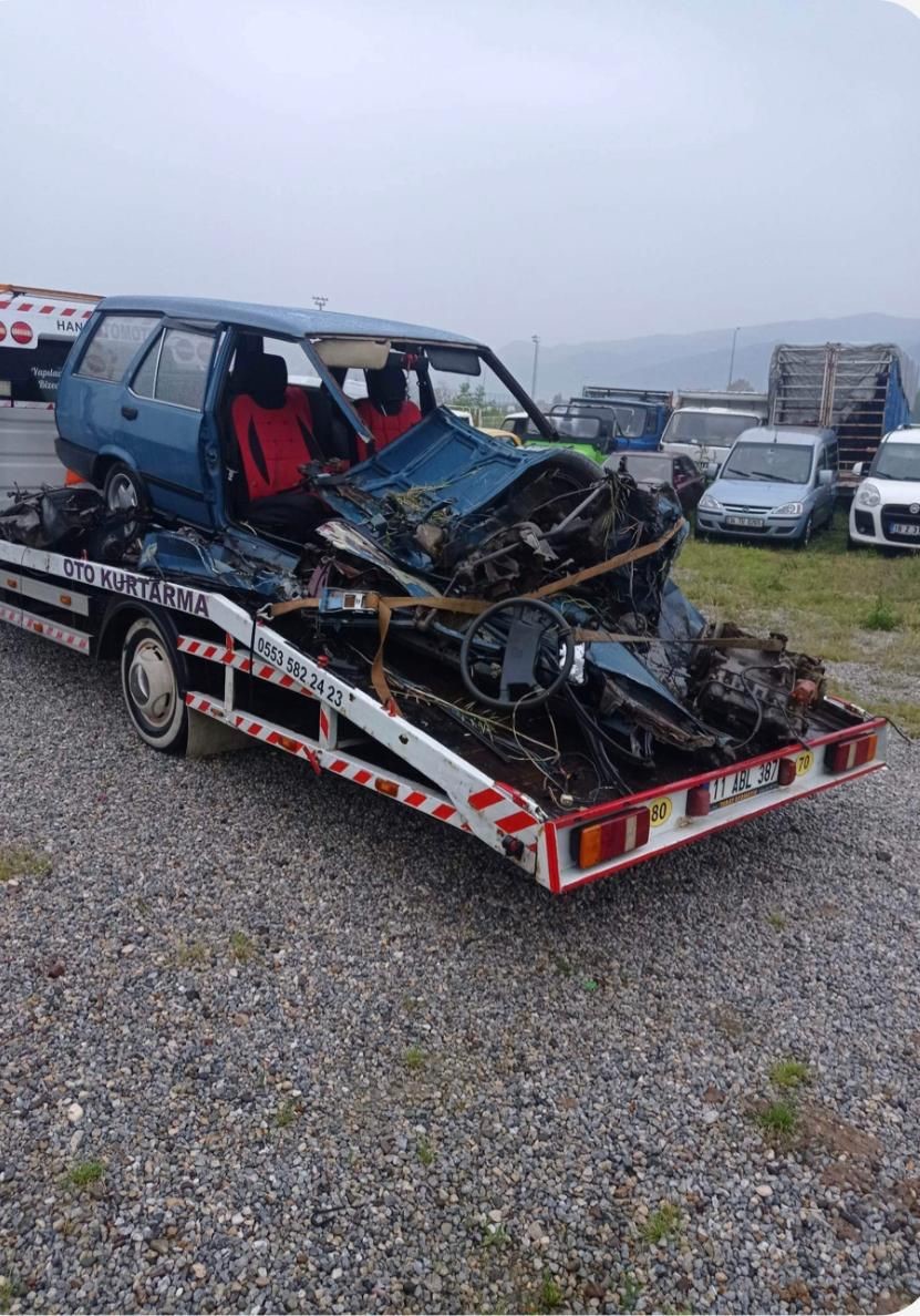 BURSA'DA TIR İLE OTOMOBİLİN ÇARPIŞTIĞI KAZADA 1 KİŞİ HAYATINI KAYBETTİ.