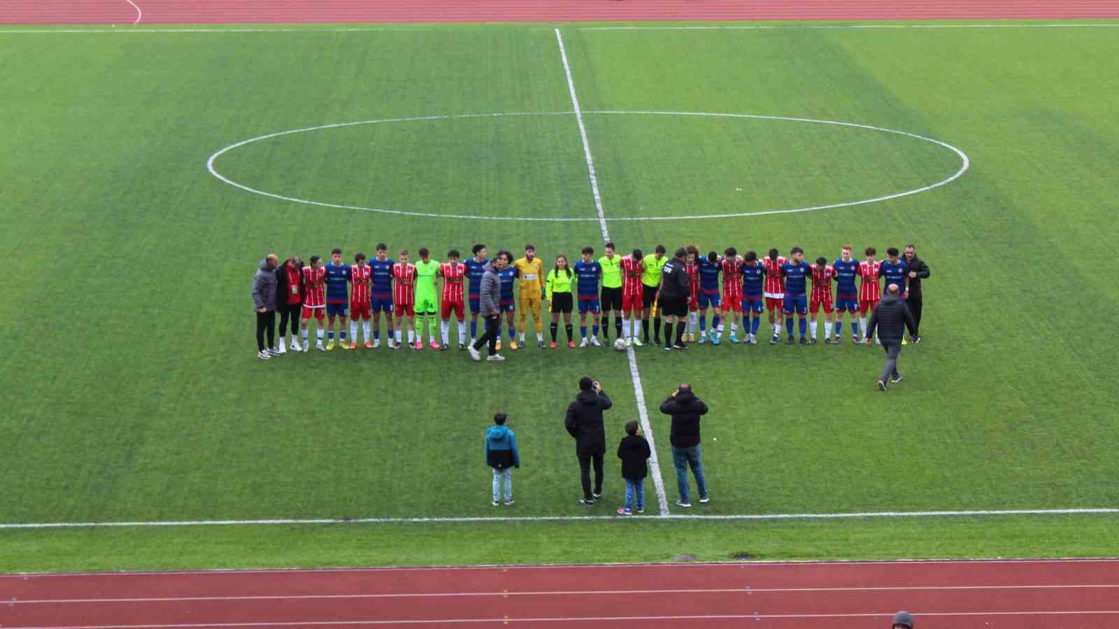 SİNOP’TA DÜZENLENEN U-18 FUTBOL TÜRKİYE ŞAMPİYONASI GRUP MÜSABAKALARI FİNALİNDE İKİ