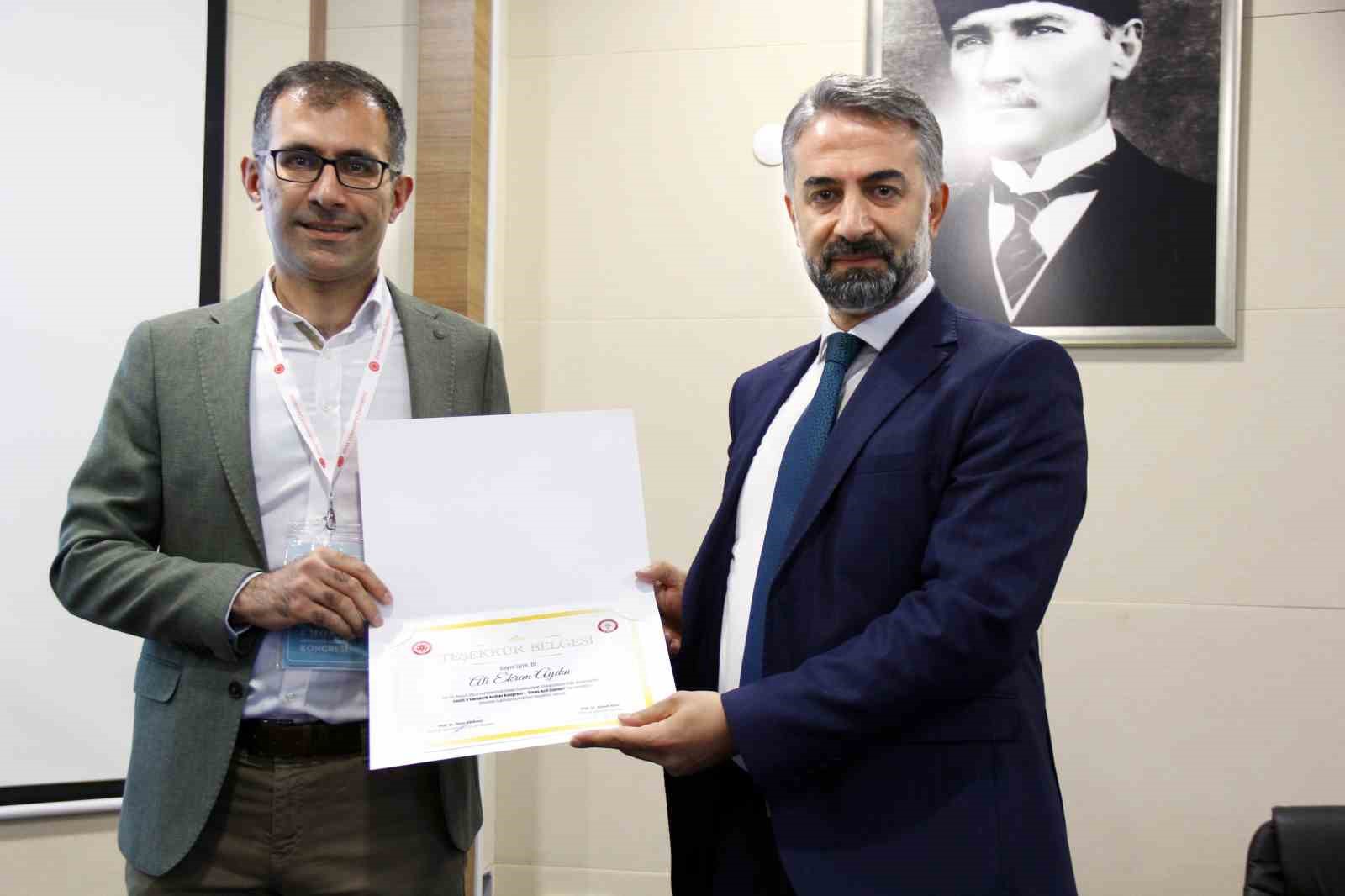 SCÜ’DE “GERİATRİK ACİLLER KONGRESİ” GERÇEKLEŞTİRİLDİ