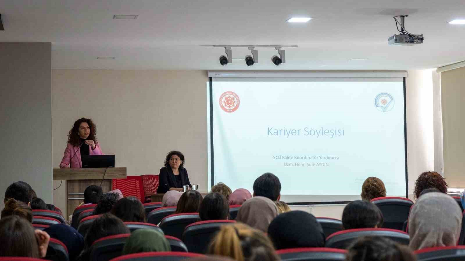 SCÜ’DE KARİYER SÖYLEŞİSİ DÜZENLENDİ