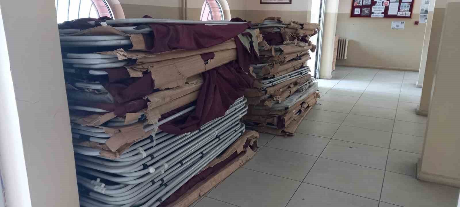 PAZAR GÜNÜ GERÇEKLEŞTİRİLECEK OLAN GENEL SEÇİMLER İÇİN TÜRKİYE GENELİNDE HAZIRLIKLAR