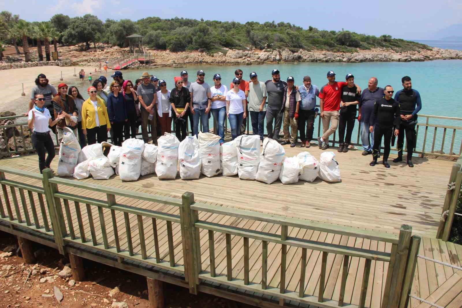MÜZELER HAFTASI ETKİNLİKLERİ ÇERÇEVESİNDE GÖKOVA KÖRFEZİNDE YER ALAN SEDİR ADASINDA