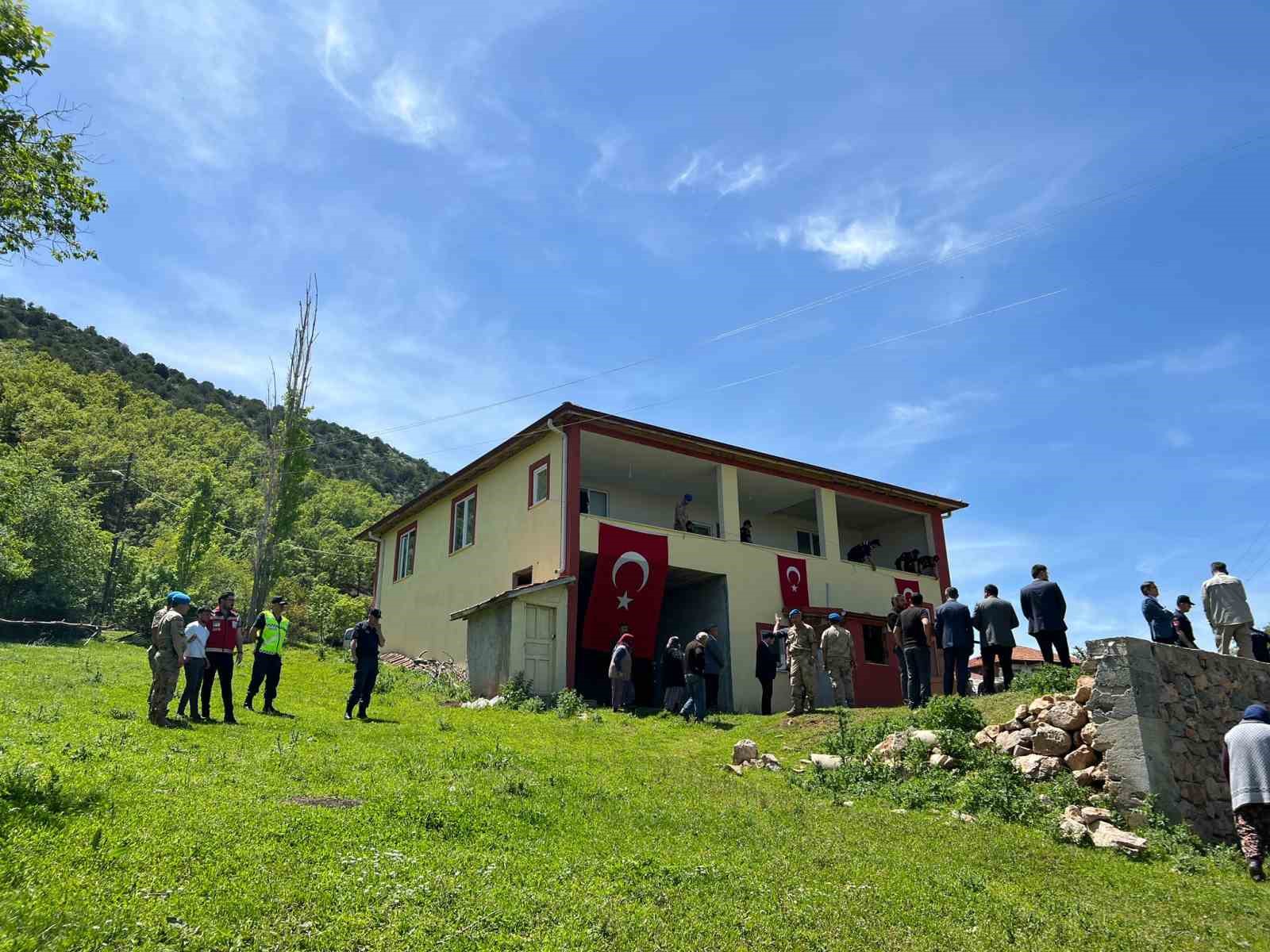 ŞIRNAK’TA TERÖRİSTLERCE GİRİLEN ÇATIŞMADA ŞEHİT OLAN UZMAN ÇAVUŞ BAYRAM DOĞAN’IN