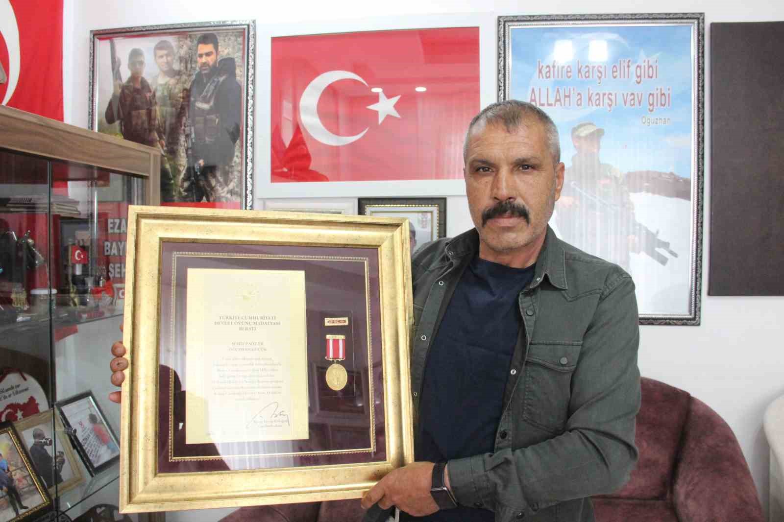 ŞEHİT BABASI ALAHATTİN KÜÇÜK, TERÖR ÖRGÜTÜ PKK’NIN DESTEK MESAJLARI VERDİĞİ