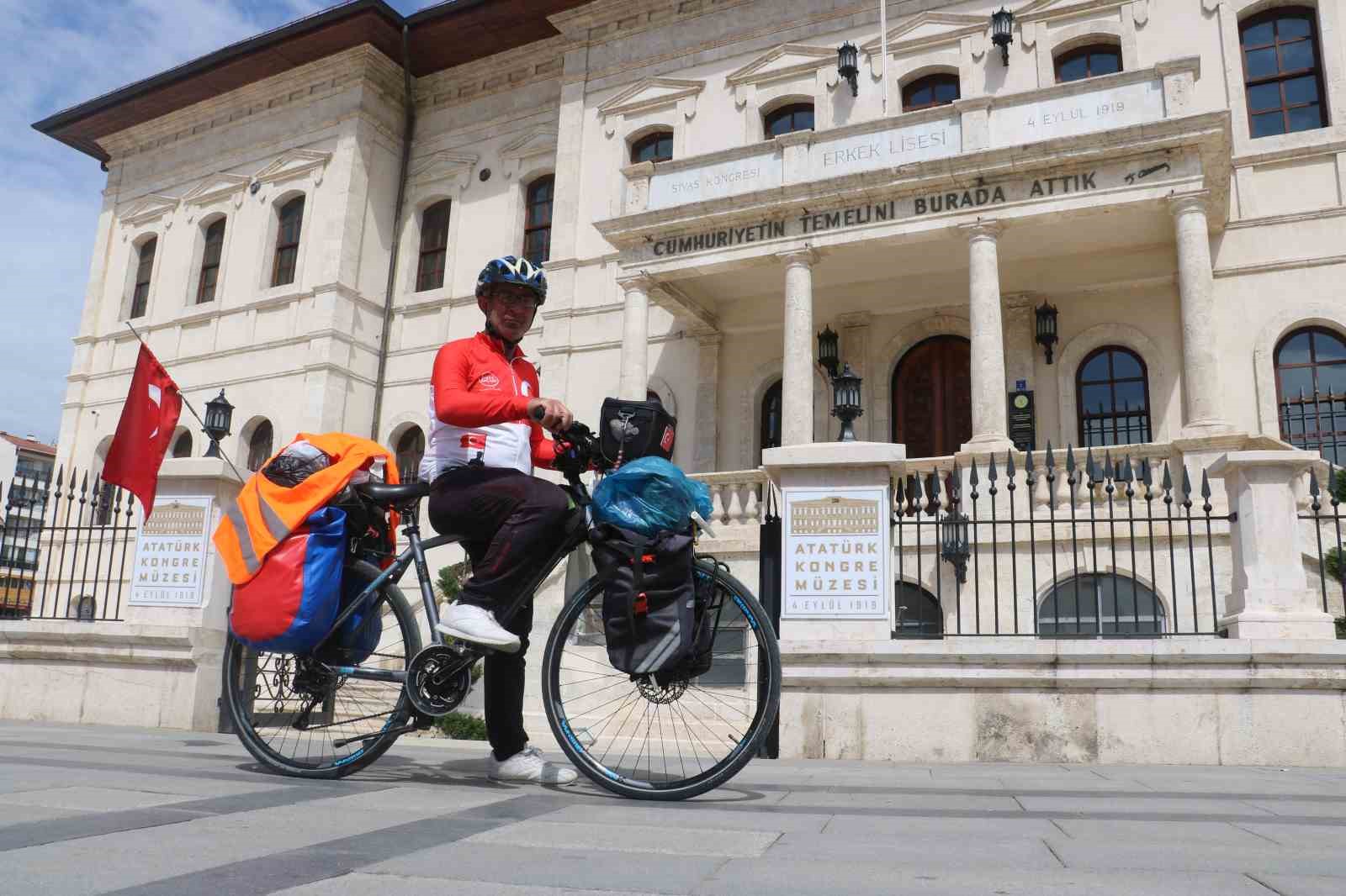2005 YILINDAN BERİ ŞEHİTLERE SAYGI SEBEBİYLE PEDAL ÇEVİREN 46 YAŞINDAKİ