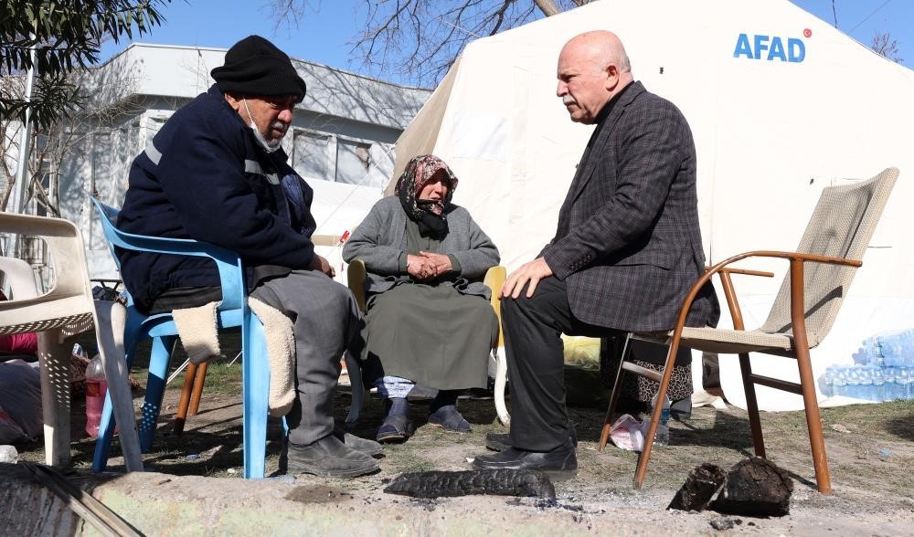 ERZURUM BÜYÜKŞEHİR BELEDİYESİ, ASRIN FELAKETİNİN YAŞANDIĞI ADIYAMAN’DA DA DEPREMİN YOL