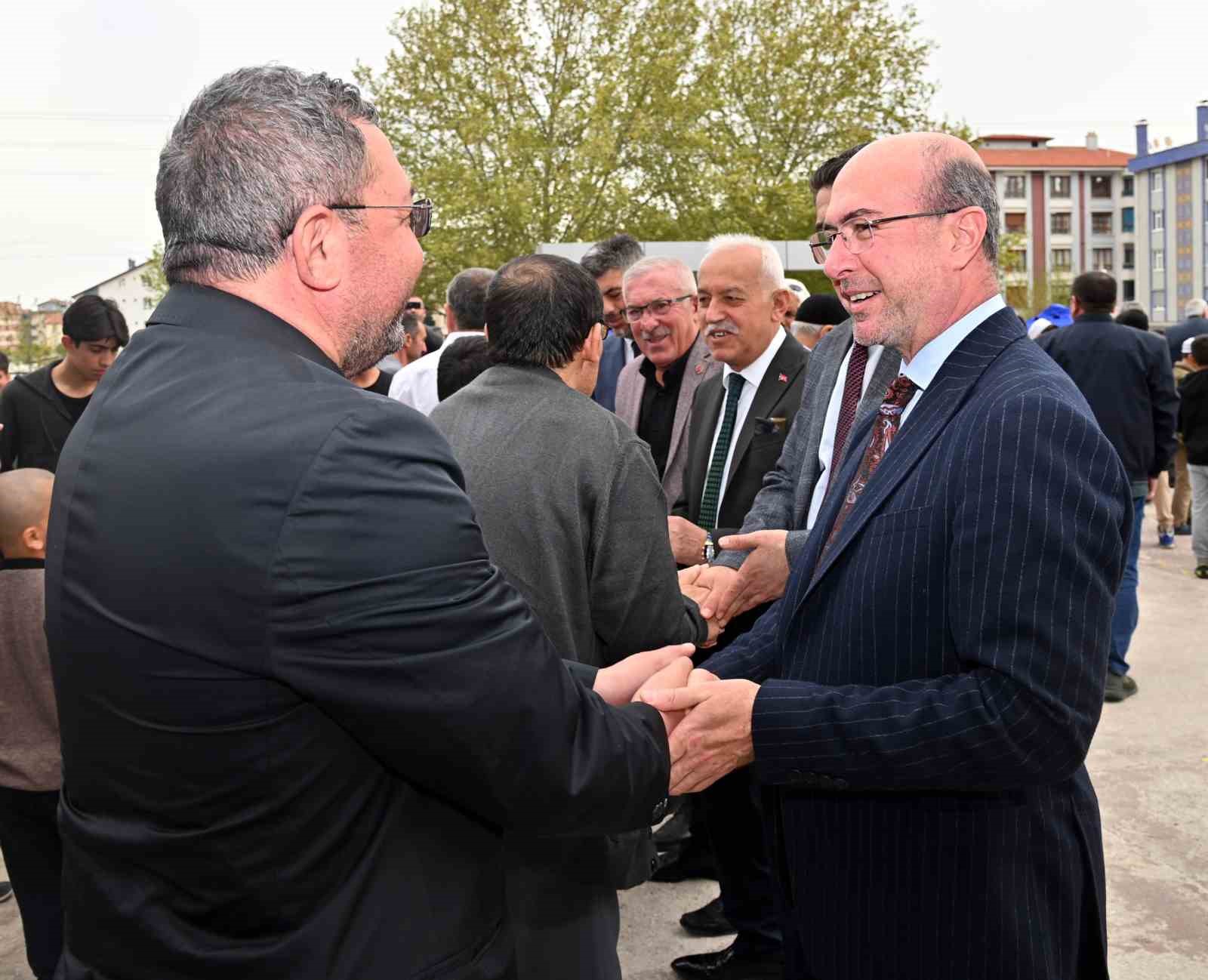 KONYA’NIN MERKEZ SELÇUKLU İLÇE BELEDİYE BAŞKANI AHMET PEKYATIRMACI, CUMA BULUŞMALARI